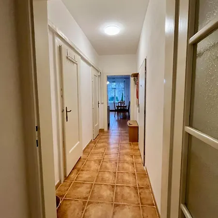Apartment Cozy Flat In 3