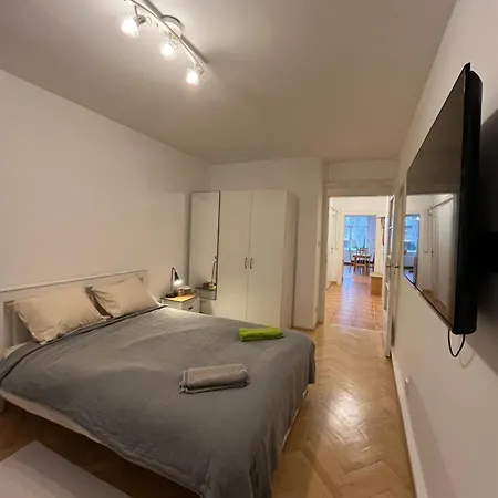 Cozy Flat In 3 * Prague