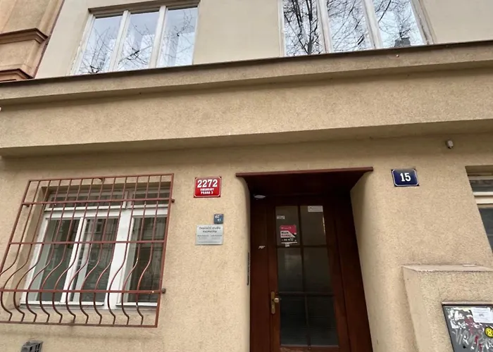 Cozy Flat In 3 * プラハ