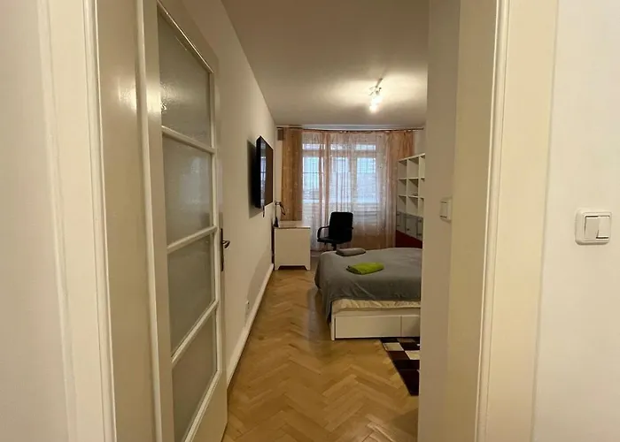 Cozy Flat In 3 Praga