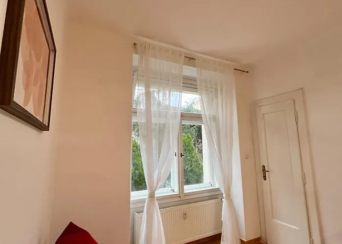 Cozy Flat In 3 Prag